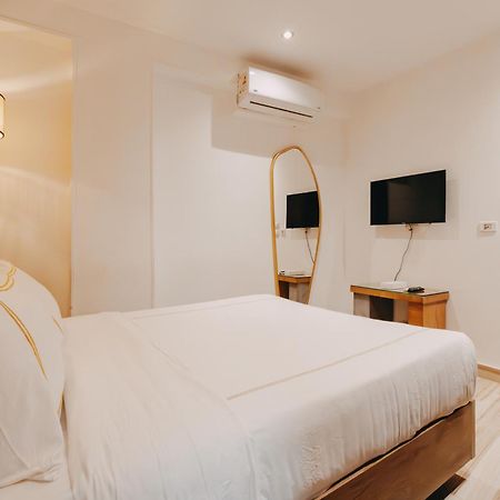 Almas Pyramids Hotel Kafret el-Gabal Eksteriør billede