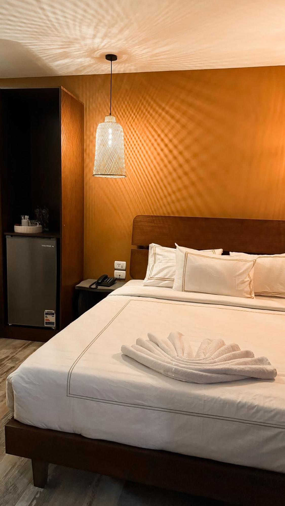 Almas Pyramids Hotel Kafret el-Gabal Eksteriør billede