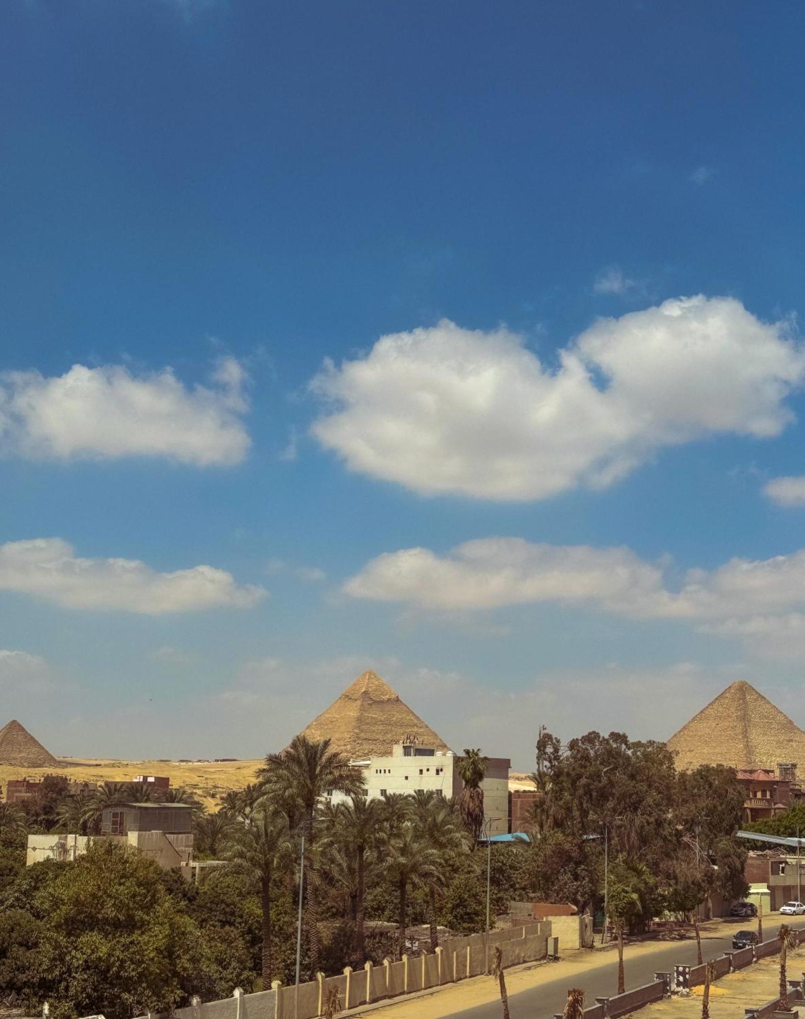 Almas Pyramids Hotel Kafret el-Gabal Eksteriør billede