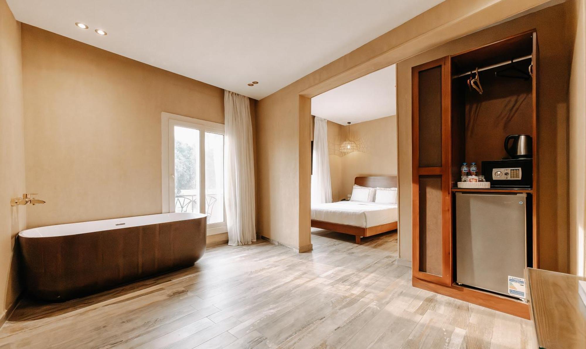 Almas Pyramids Hotel Kafret el-Gabal Eksteriør billede
