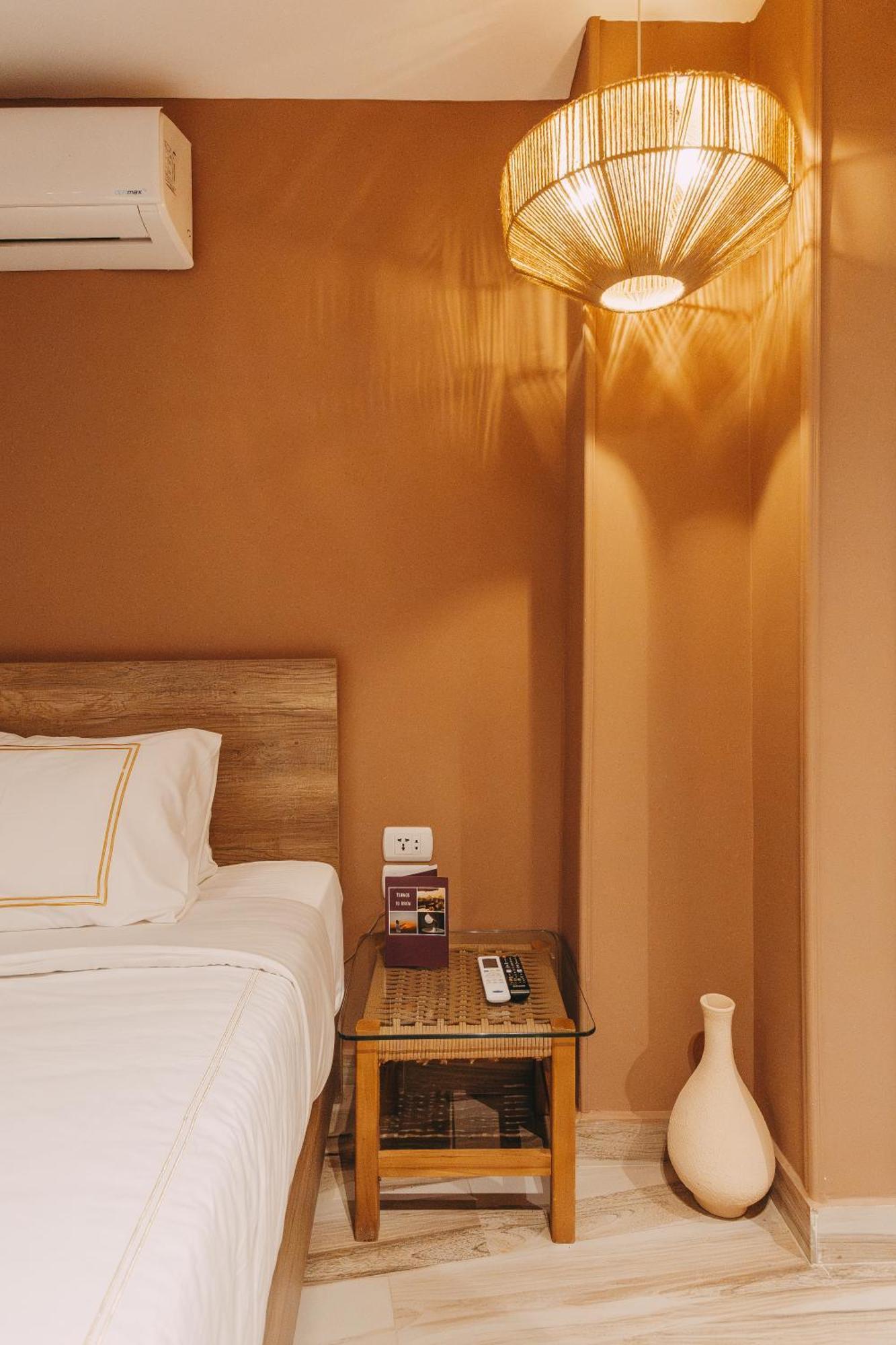 Almas Pyramids Hotel Kafret el-Gabal Eksteriør billede