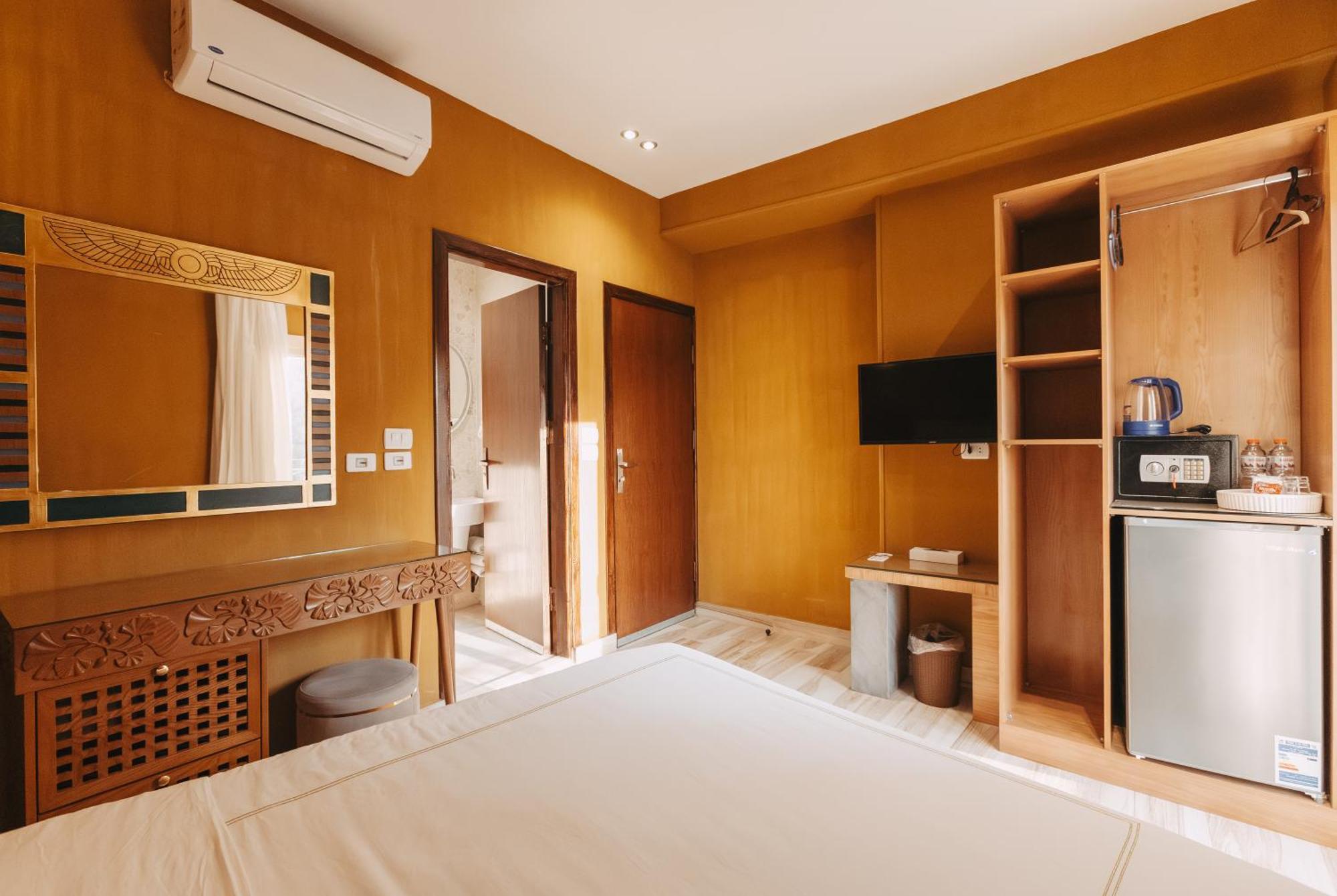Almas Pyramids Hotel Kafret el-Gabal Eksteriør billede