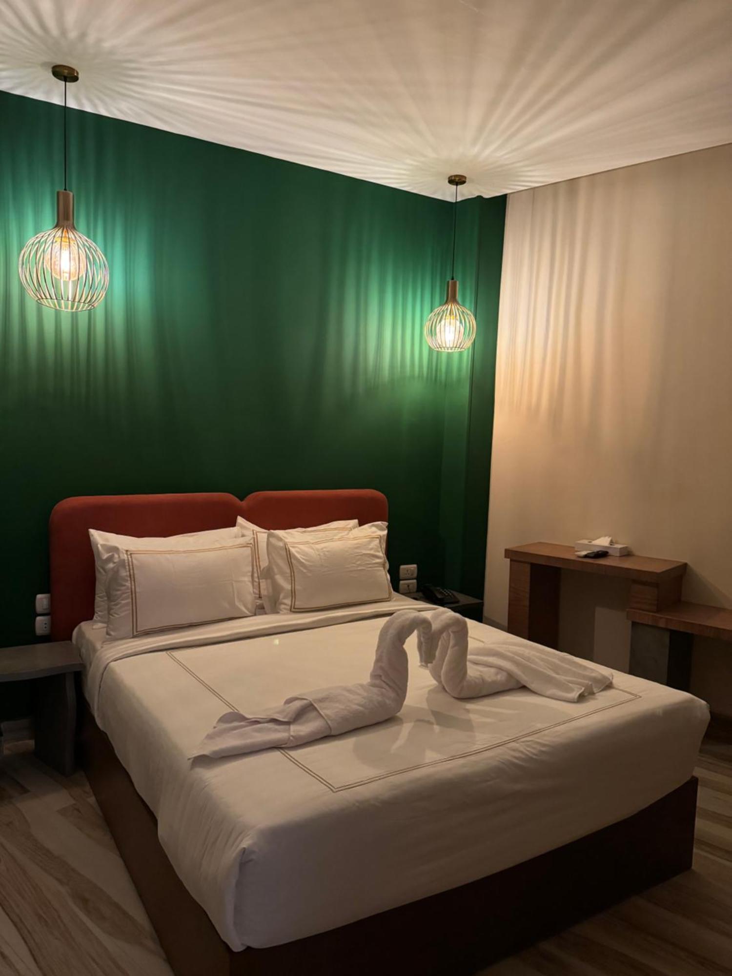 Almas Pyramids Hotel Kafret el-Gabal Eksteriør billede