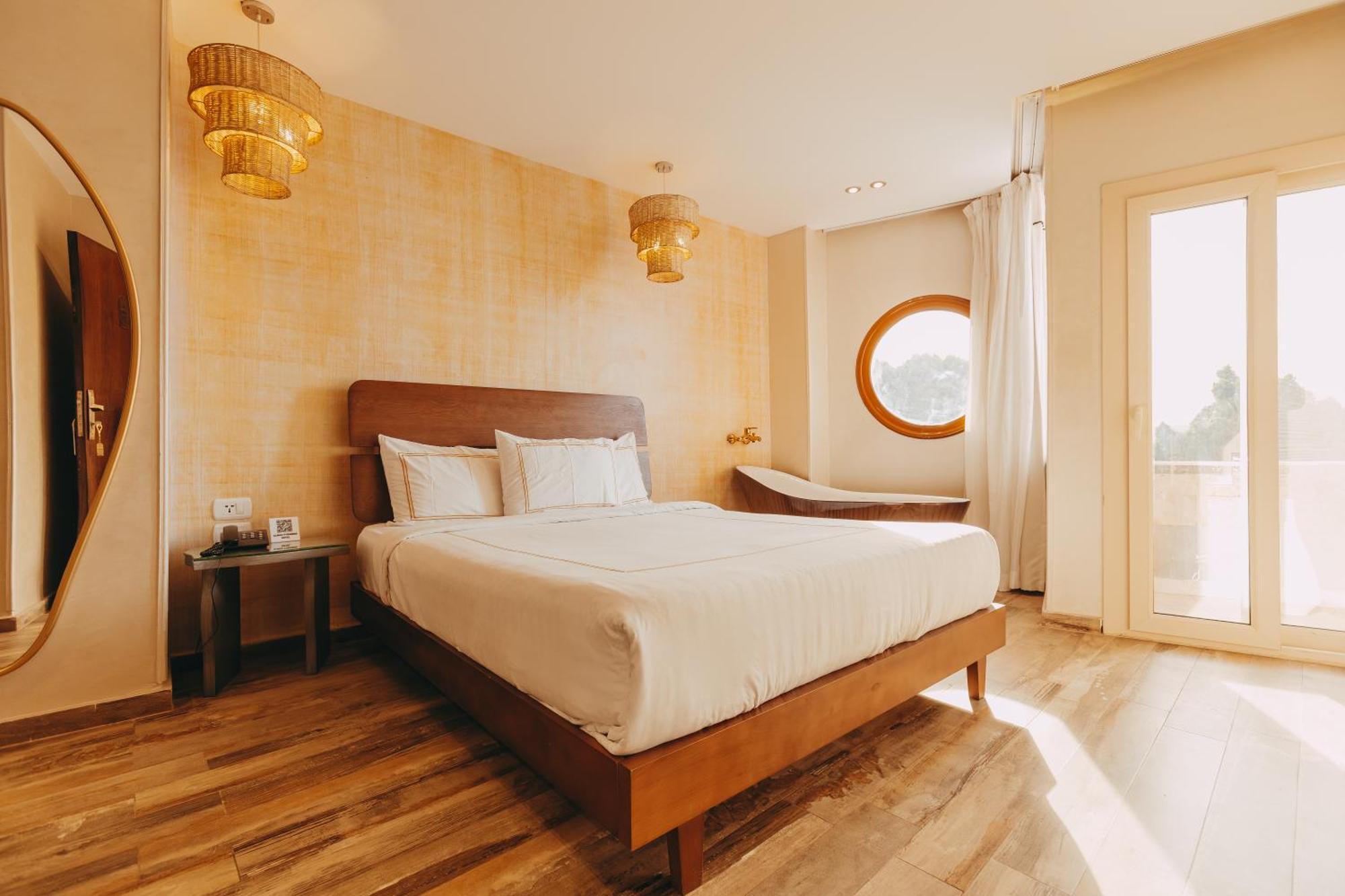 Almas Pyramids Hotel Kafret el-Gabal Eksteriør billede