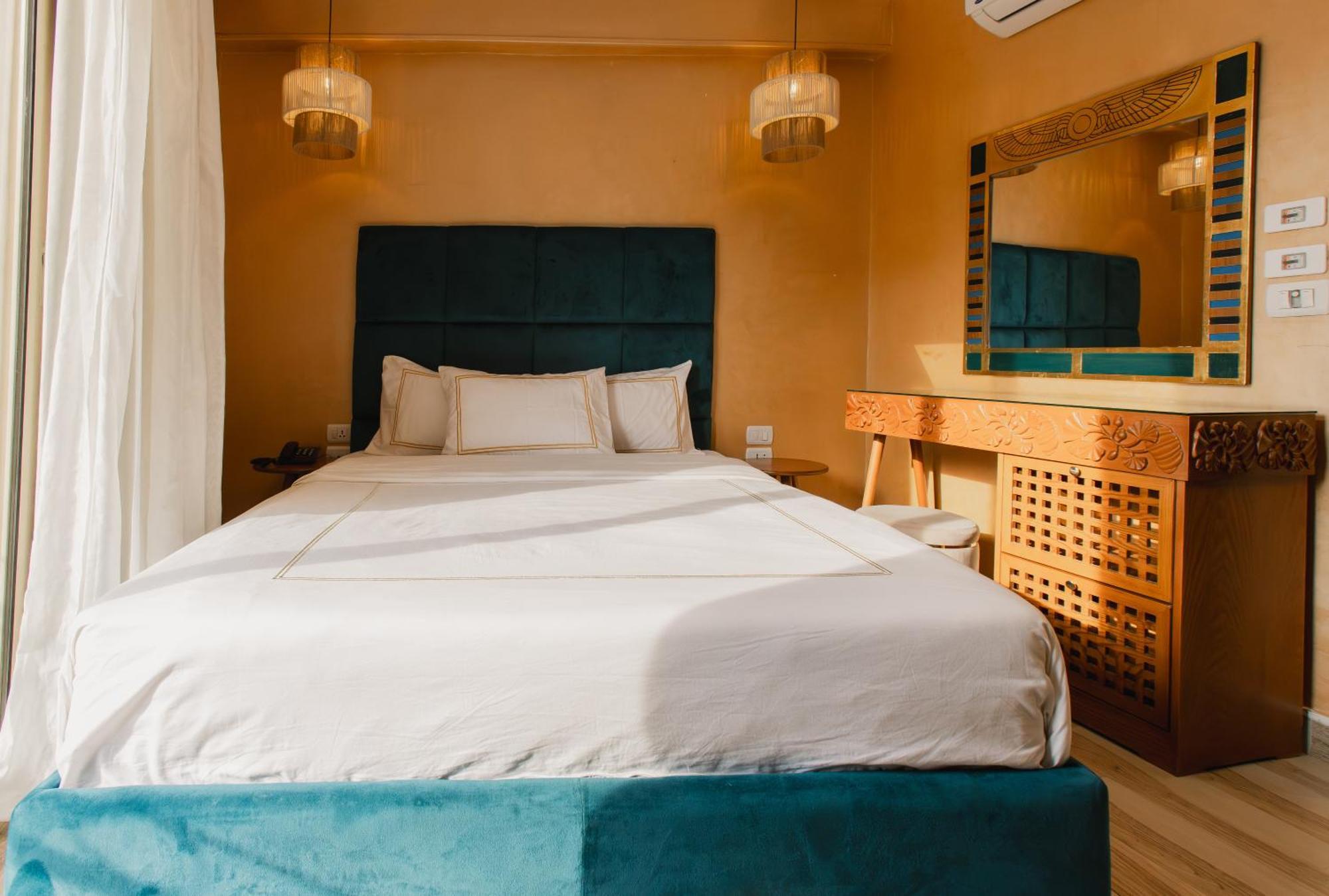 Almas Pyramids Hotel Kafret el-Gabal Eksteriør billede
