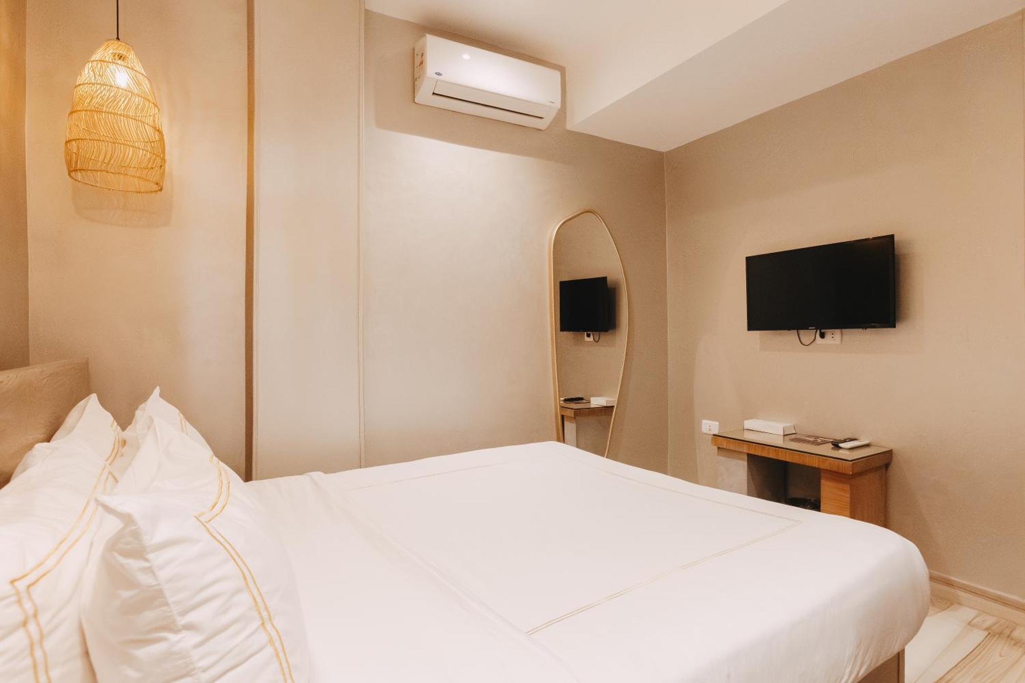 Almas Pyramids Hotel Kafret el-Gabal Eksteriør billede
