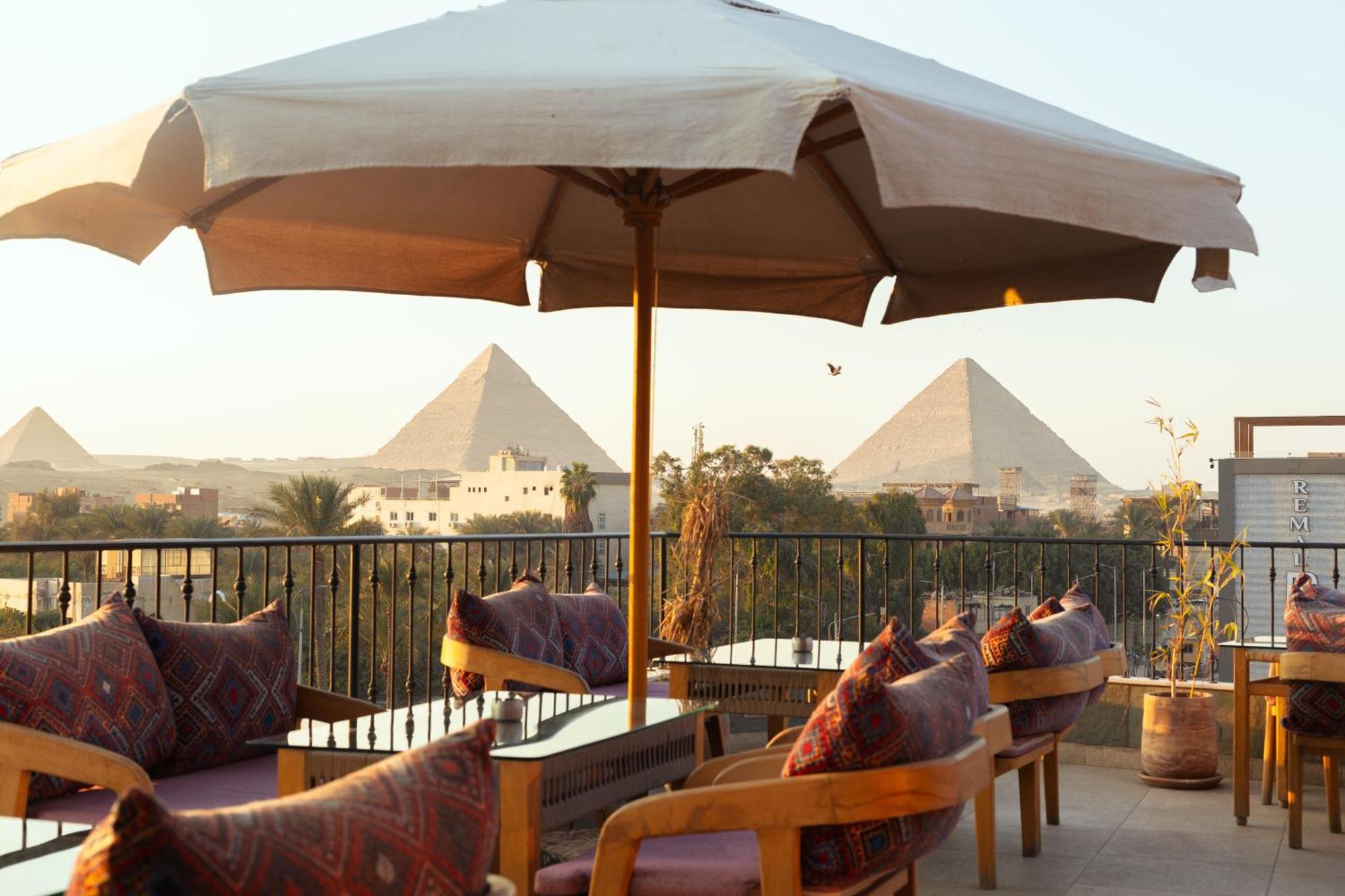 Almas Pyramids Hotel Kafret el-Gabal Eksteriør billede